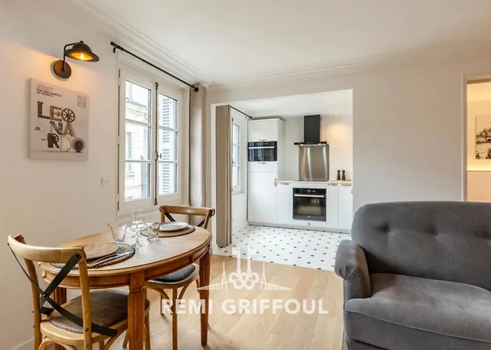 La Petite Source Centre 2 Guests