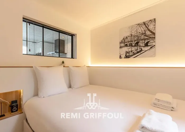 La Petite Source Centre 2 Guests شقة أونفلور