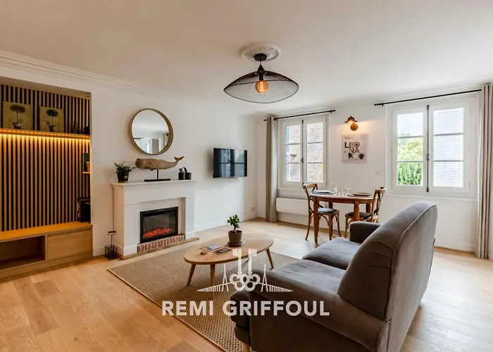 Lägenhet La Petite Source Centre 2 Guests